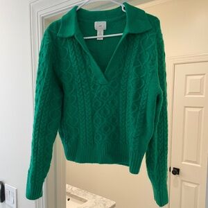 Kelly green knit collared sweater size S